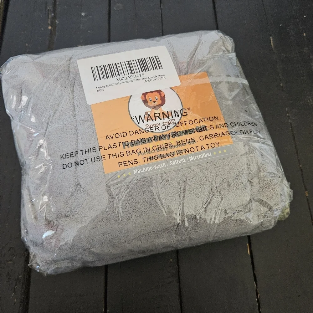 Sunny Zzzzz NWT Bundle of 2 Baby Robes Grey Elephant Yellow Bee 0-9 Month Unisex